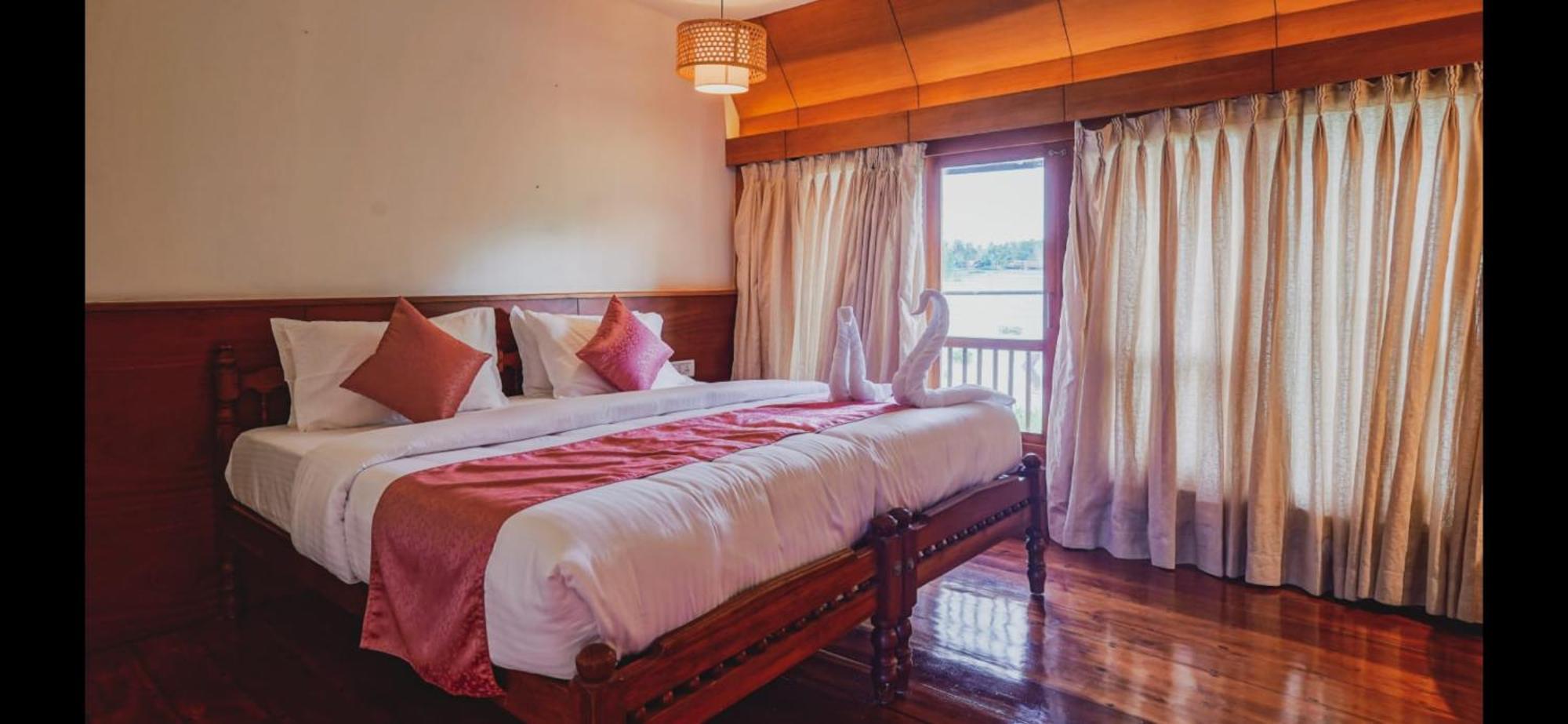Victoria Houseboats Alappuzha Exterior foto