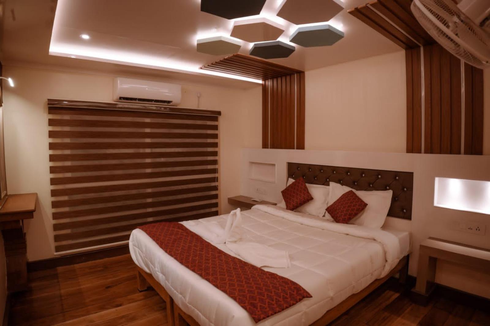 Victoria Houseboats Alappuzha Exterior foto