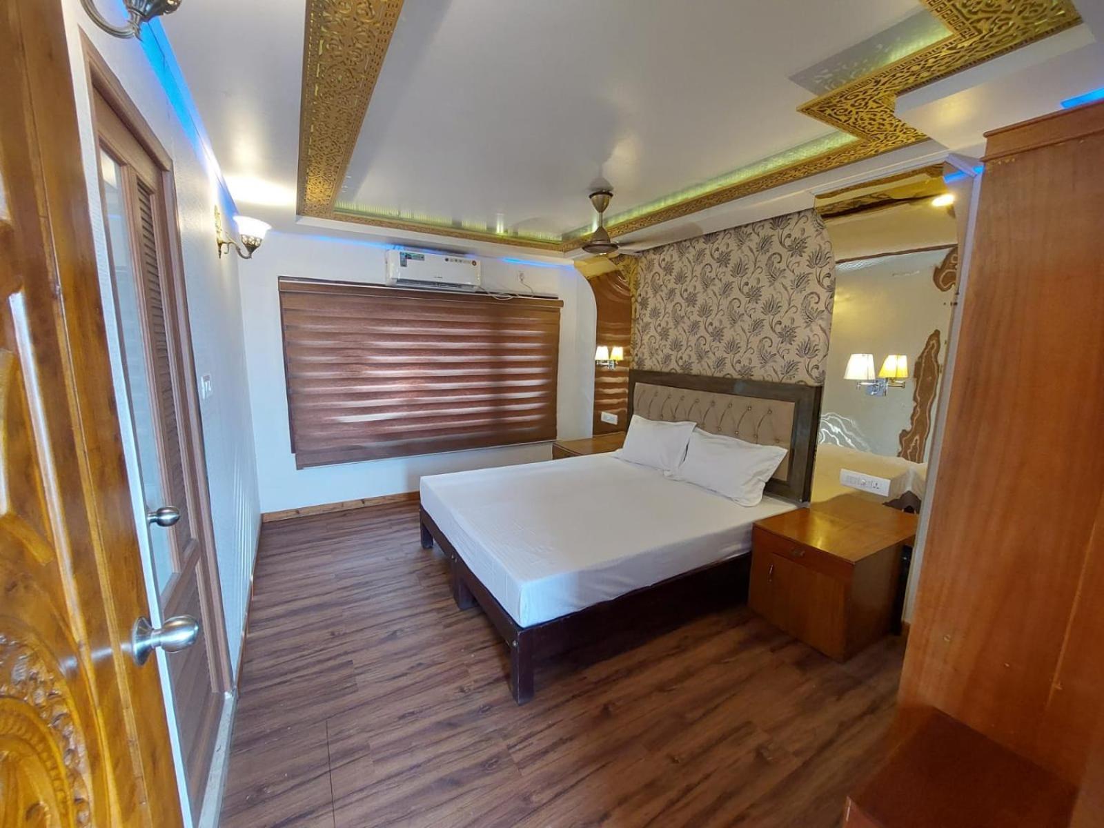 Victoria Houseboats Alappuzha Exterior foto